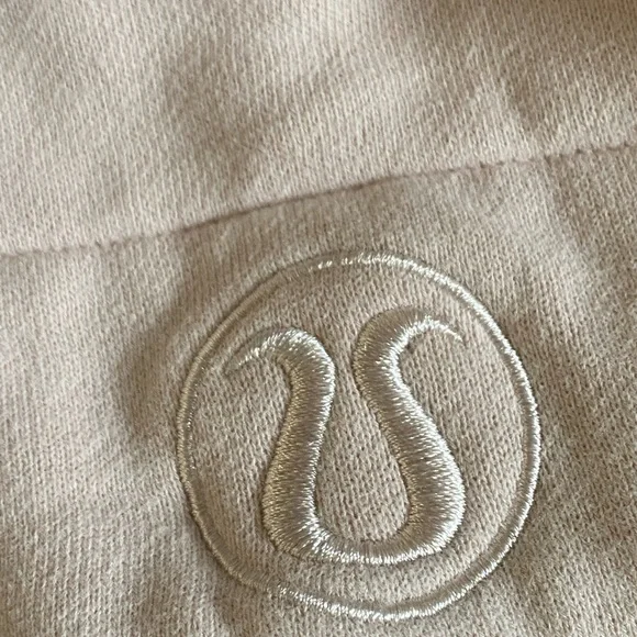 Lululemon Light Pink Scuba Hooded Jacket - Picture 3 of 6